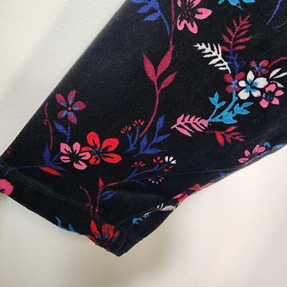 Woman Within Sweatshirt Tunic 3X Plush Velour Pullover Black Floral Long Sleeve - Picture 6 of 10